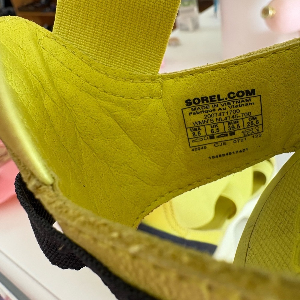 Sorel Neon Green Bandage Strappy Sandal Size 8.5 - Picture 6 of 9